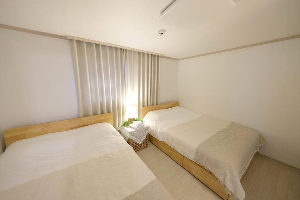 Wood Seoul, Gongdeok Station Apartment
